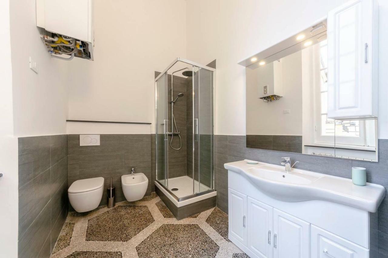 Joivy Elegant Flat For 7, In The Heart Of Genoa Apartment ภายนอก รูปภาพ