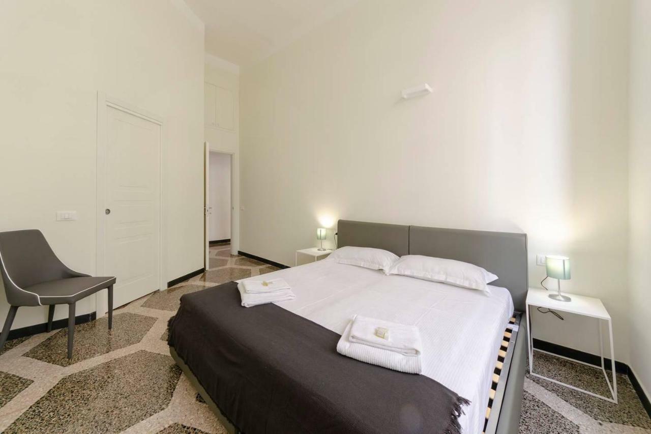 Joivy Elegant Flat For 7, In The Heart Of Genoa Apartment ภายนอก รูปภาพ